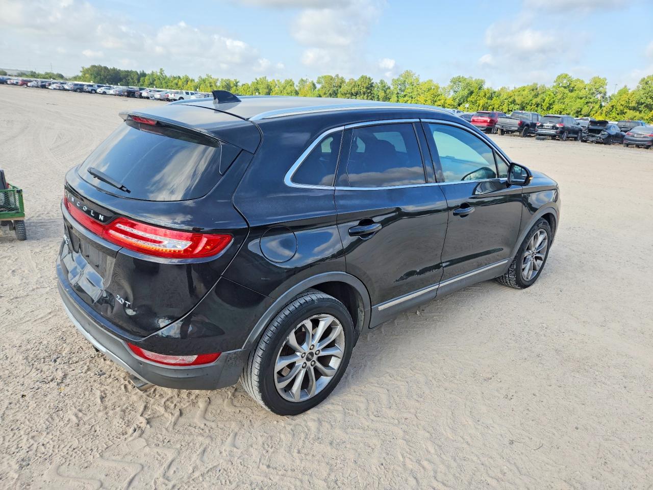 5LMCJ2C90HUL12719 · 2017 LINCOLN MKC · 3/13