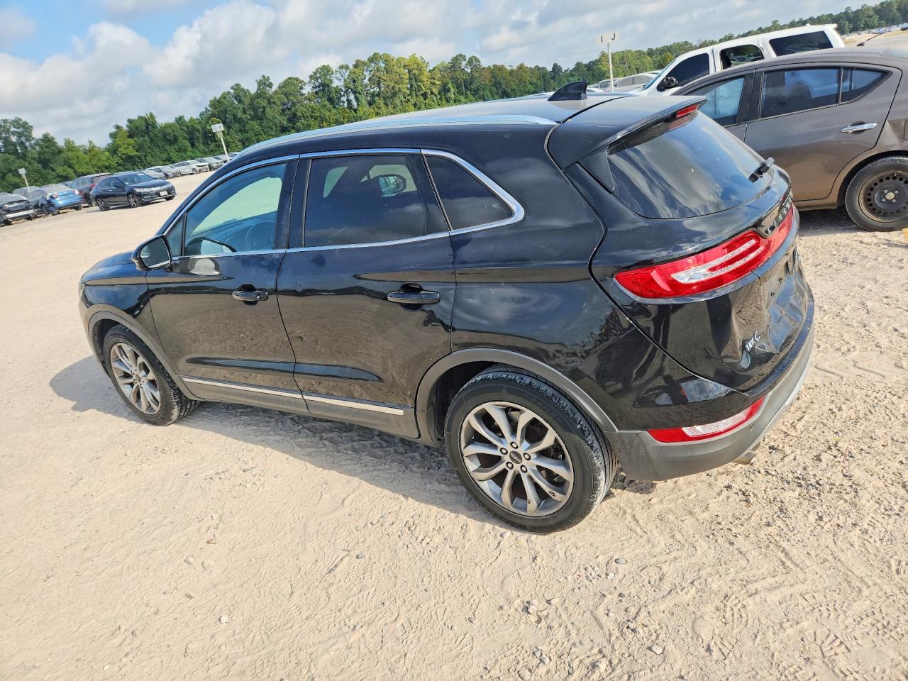 5LMCJ2C90HUL12719 · 2017 LINCOLN MKC · 2/13