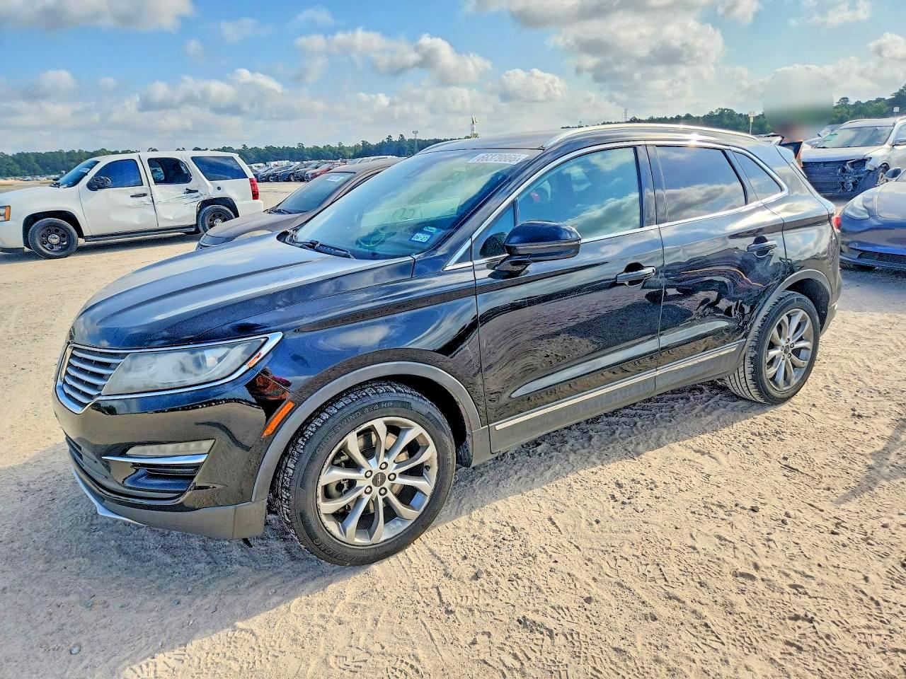 5LMCJ2C90HUL12719 · 2017 LINCOLN MKC