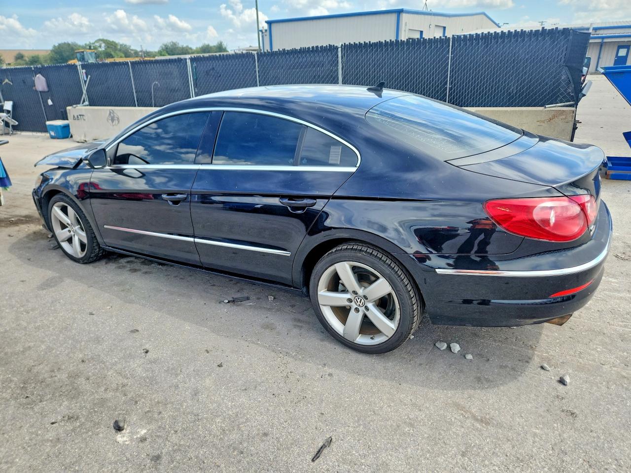 WVWHN7AN0BE701439 · 2011 VOLKSWAGEN CC · 2/12