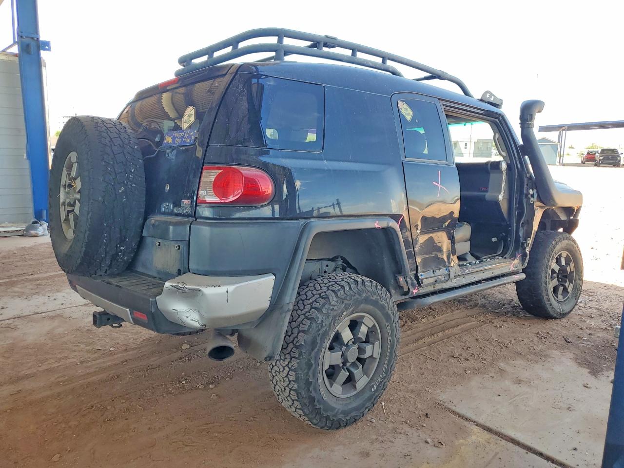 JTEBU11F470054946 · 2007 TOYOTA FJ CRUISER · 3/14