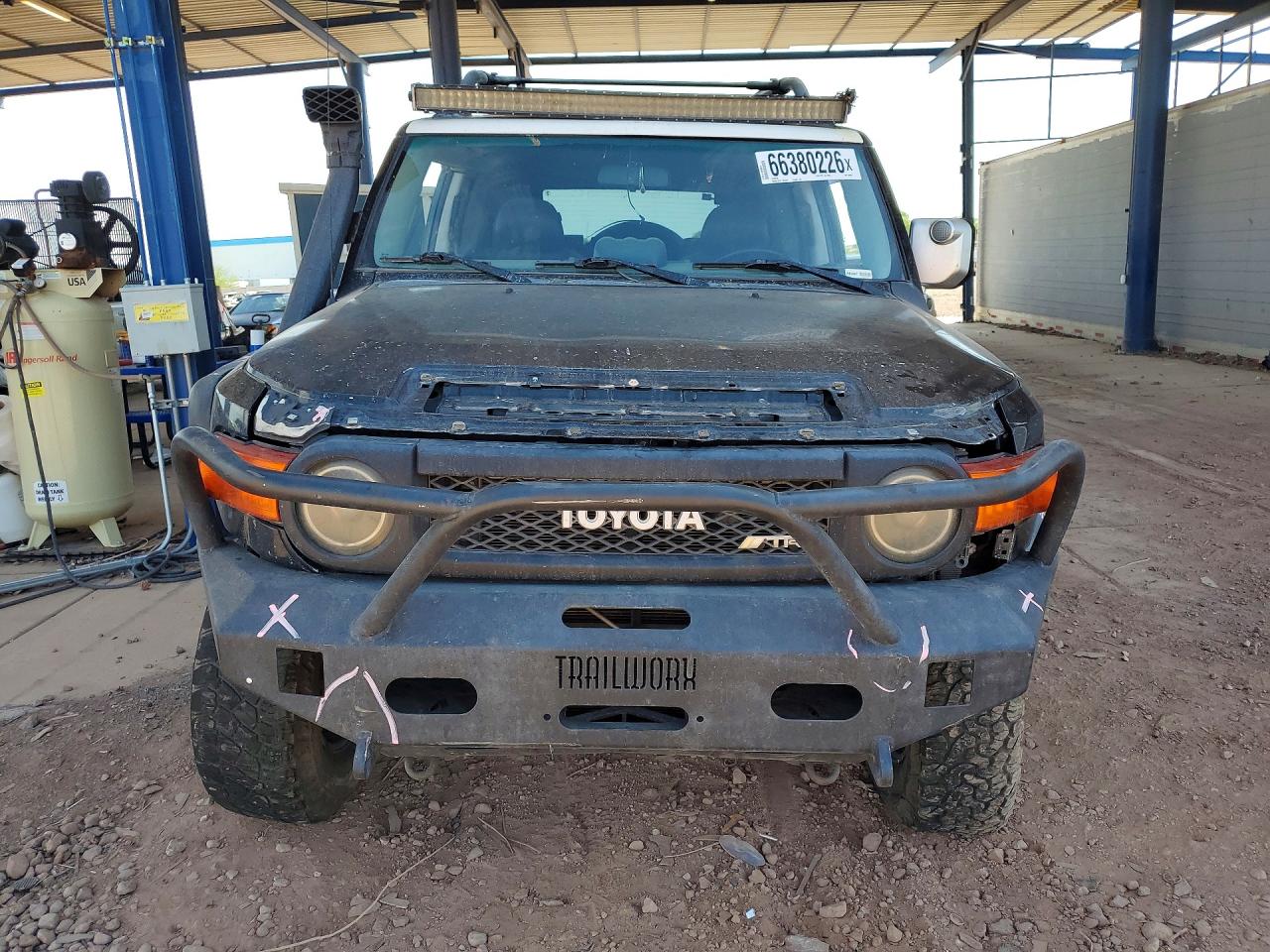 JTEBU11F470054946 · 2007 TOYOTA FJ CRUISER · 5/14