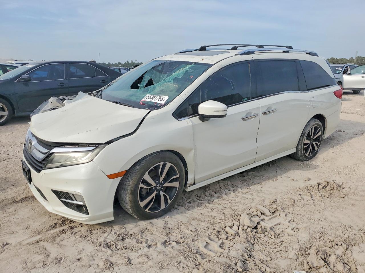 5FNRL6H9XJB065266 · 2018 HONDA ODYSSEY