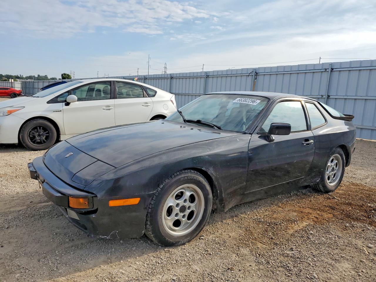 1985 PORSCHE 944