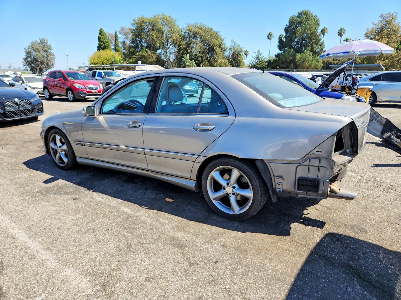 WDBRF52H06A836303 · 2006 MERCEDES-BENZ C · 2/13