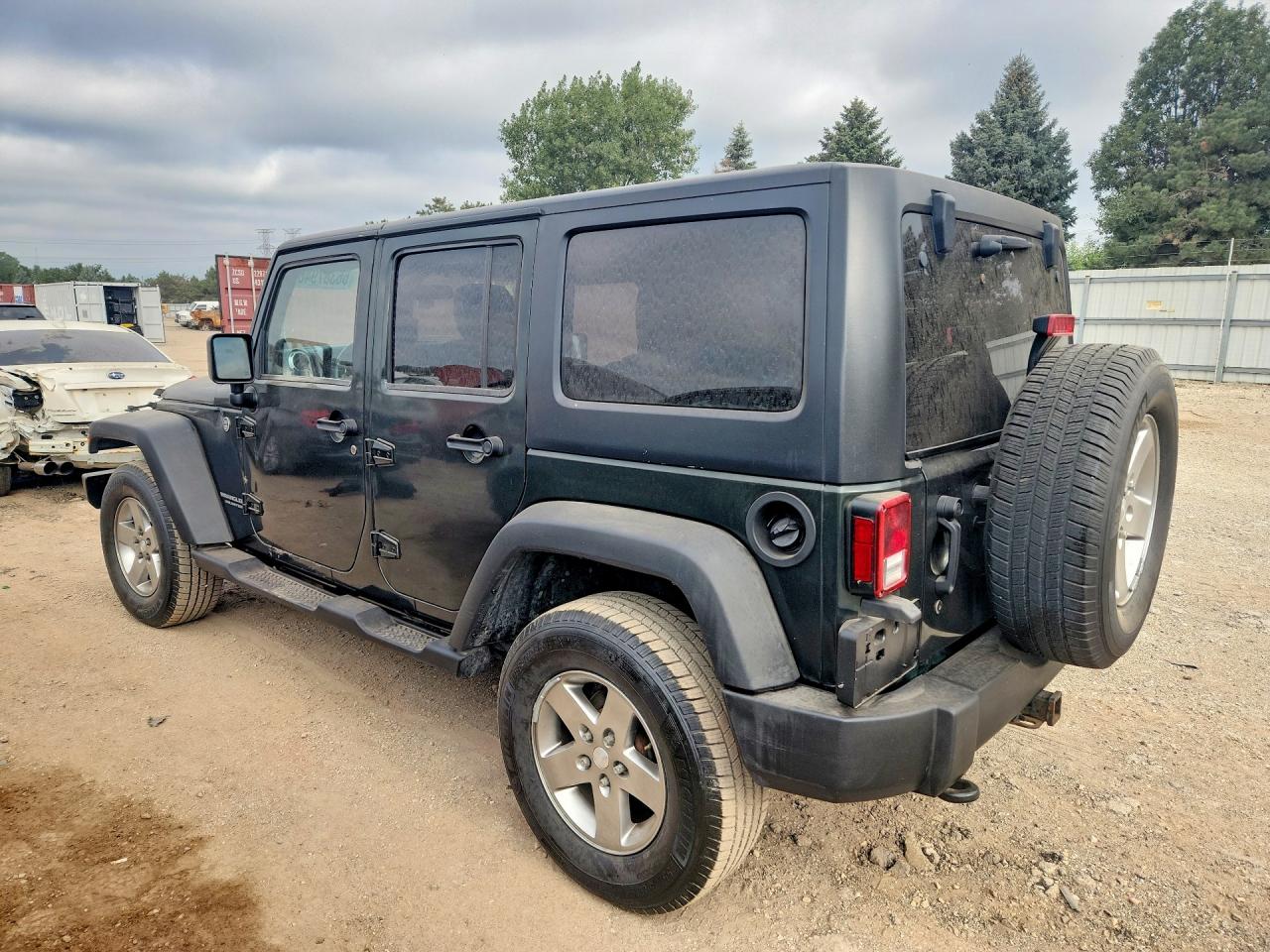 1J4HA6H15BL583001 · 2011 JEEP WRANGLER UNLIMITED · 2/12
