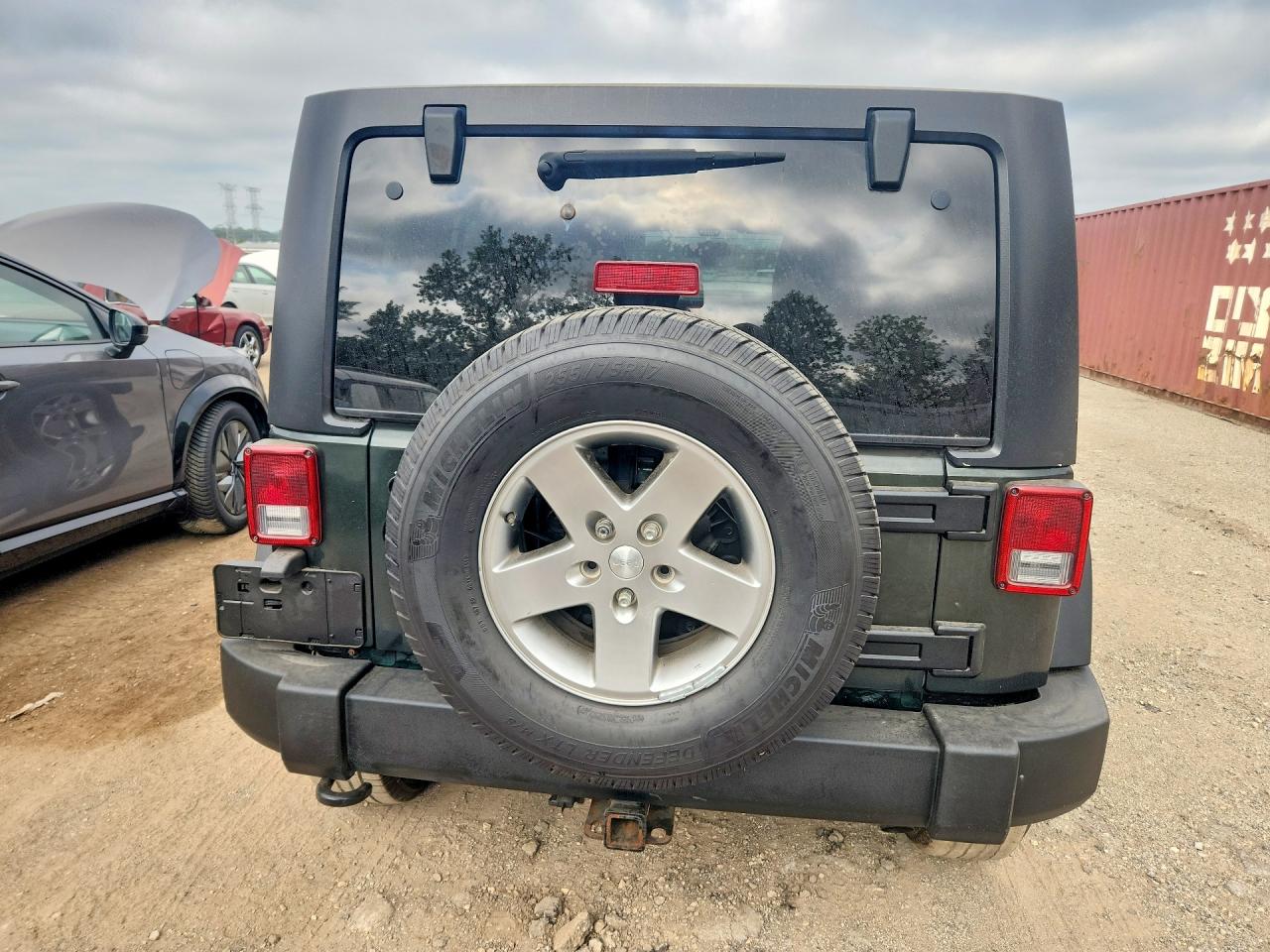 1J4HA6H15BL583001 · 2011 JEEP WRANGLER UNLIMITED · 6/12
