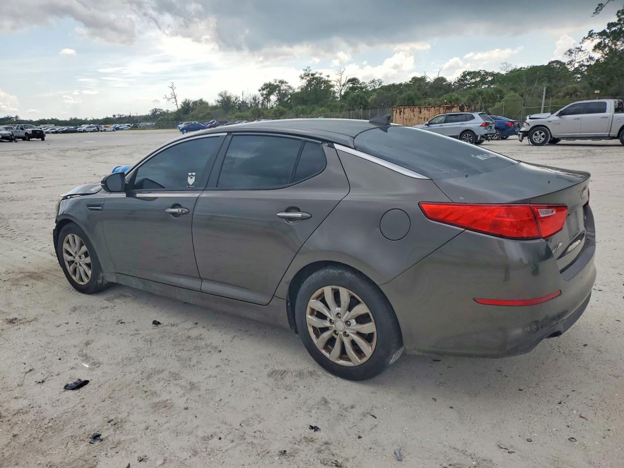 5XXGN4A75FG394640 · 2015 KIA OPTIMA · 2/12