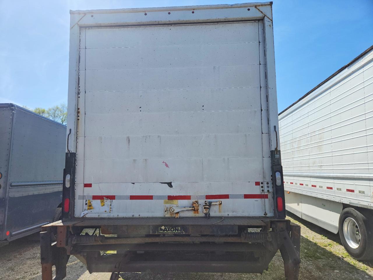 1FVACWDT9HHHV9169 · 2017 FREIGHTLINER M2 · 6/13