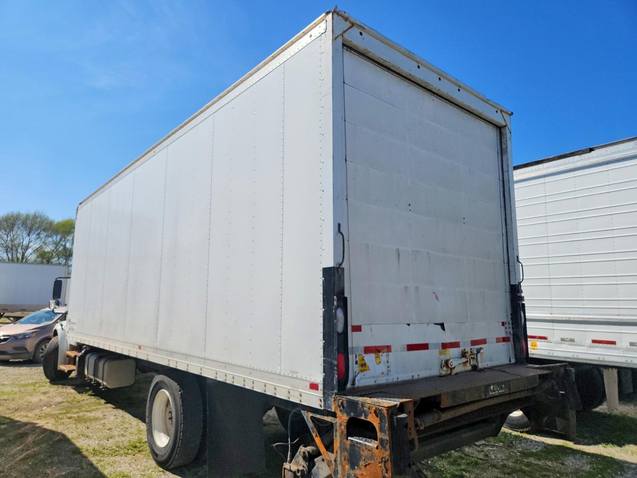 1FVACWDT9HHHV9169 · 2017 FREIGHTLINER M2 · 2/13