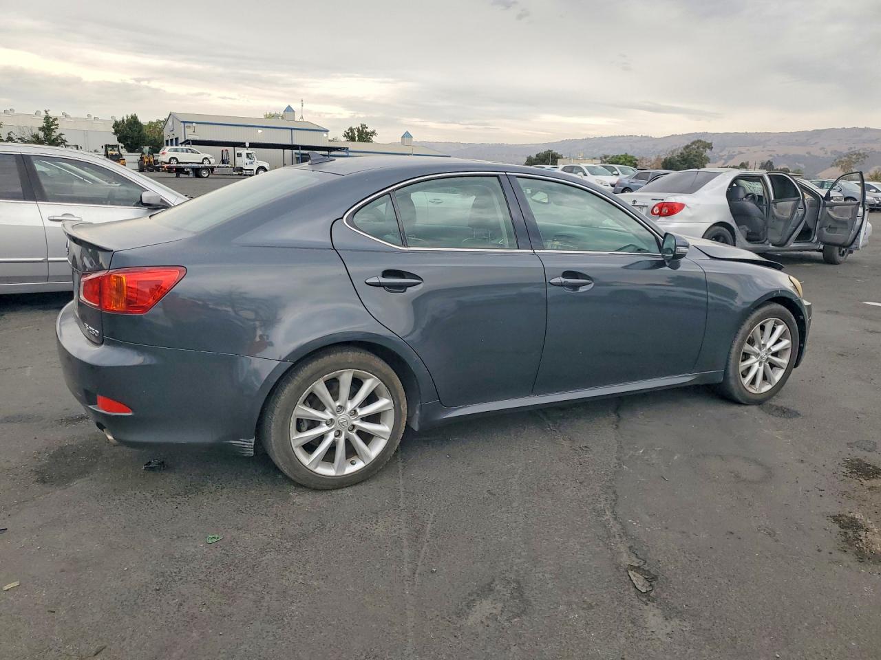 JTHBF5C20A5114309 · 2010 LEXUS IS 250 · 3/12