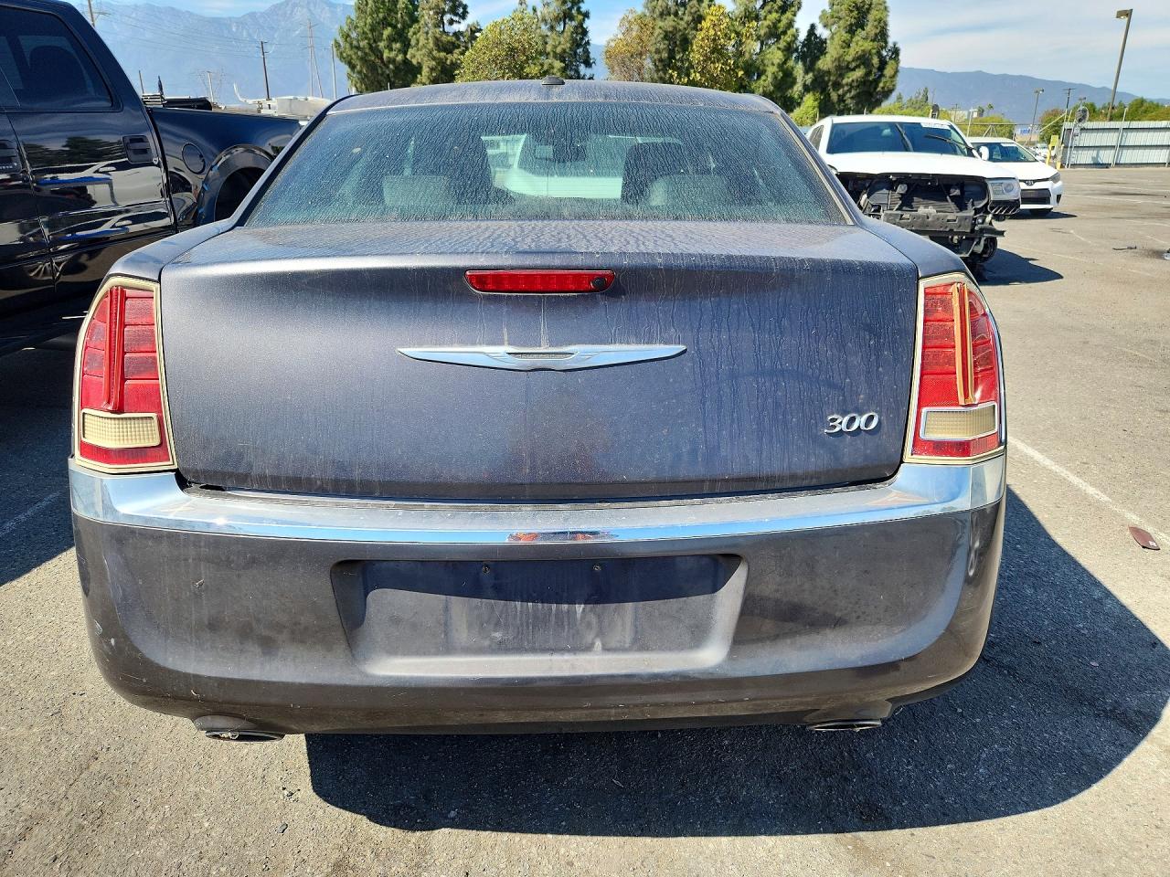 2C3CCAAG3DH561241 · 2013 CHRYSLER 300 · 6/12