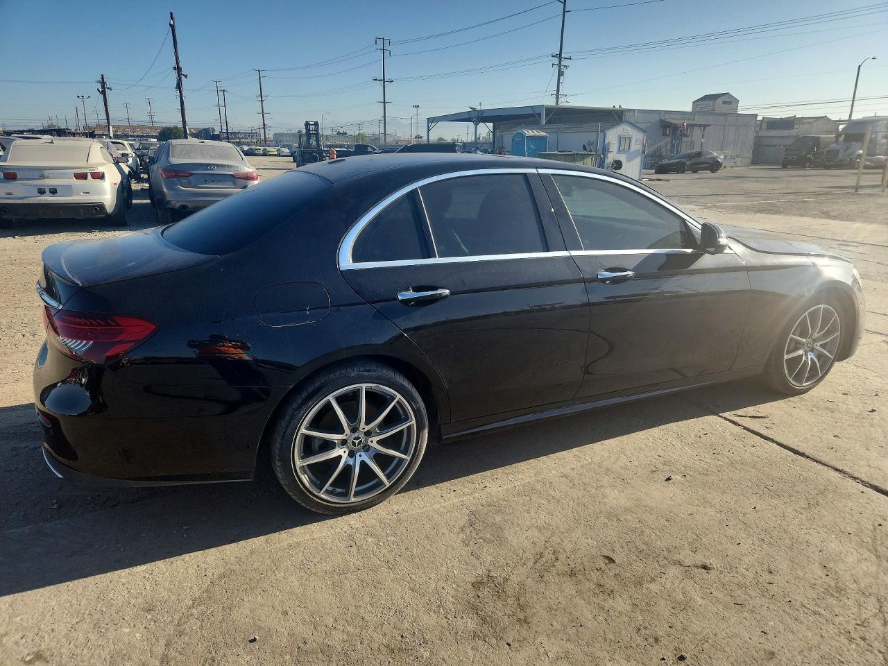 W1KZF8DB7NB010736 · 2022 MERCEDES-BENZ E · 3/12