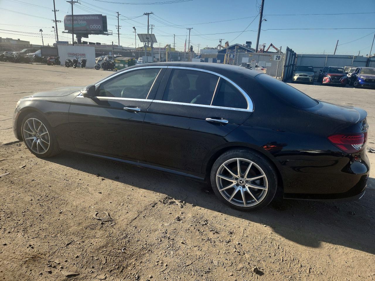 W1KZF8DB7NB010736 · 2022 MERCEDES-BENZ E · 2/12