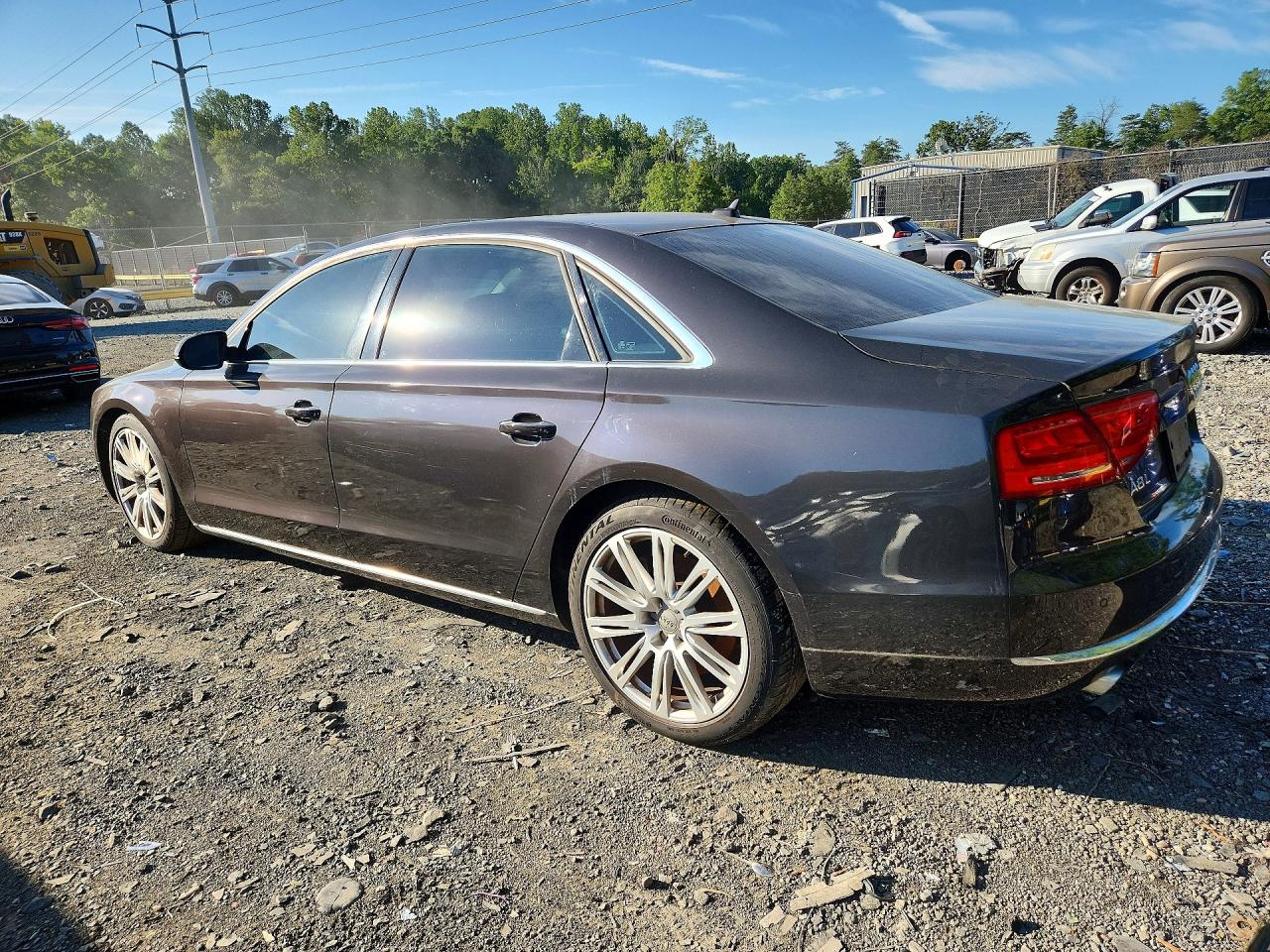 WAURVAFD8BN026650 · 2011 AUDI A8 · 2/12