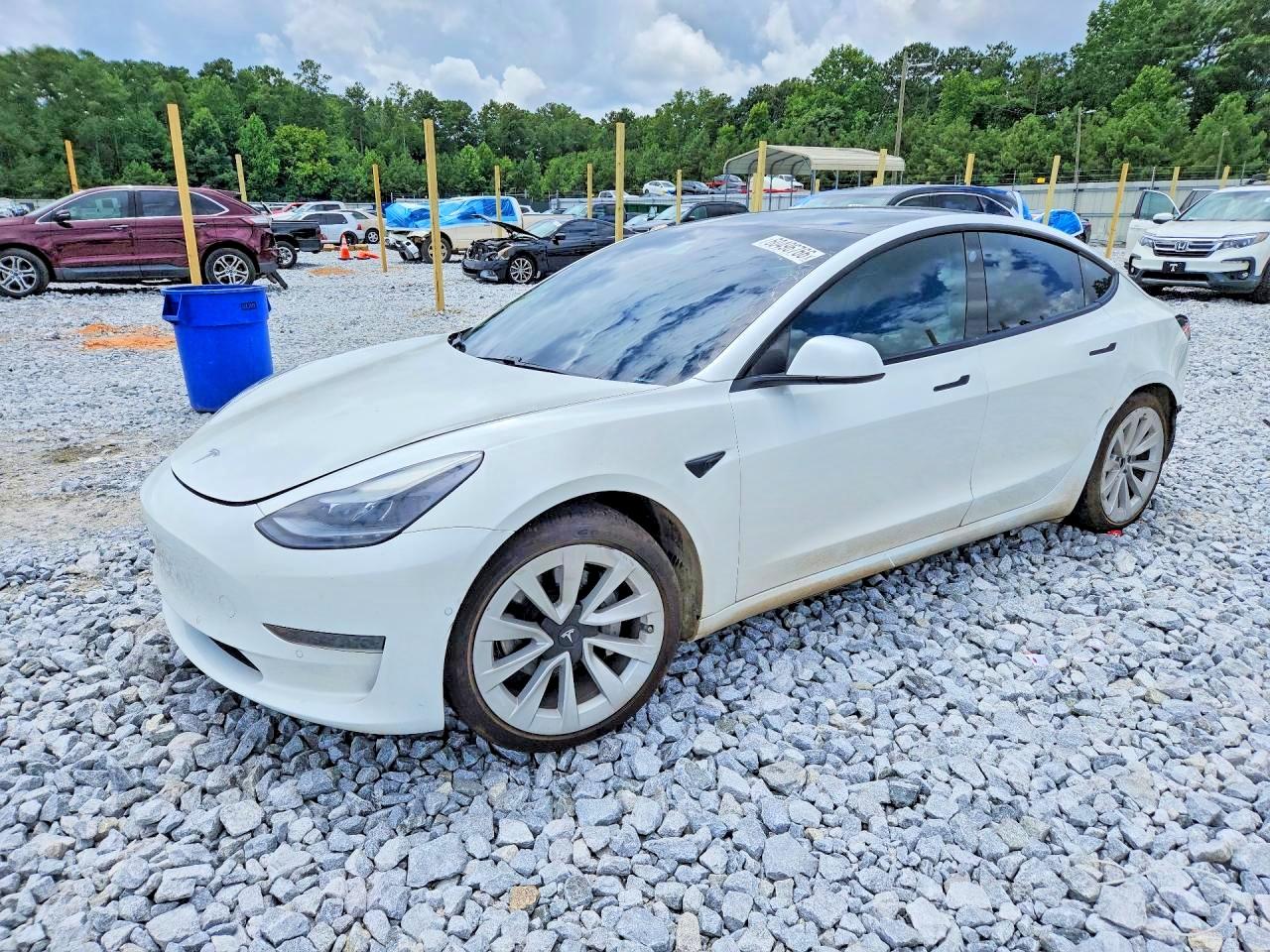 5YJ3E1EAXMF017787 · 2021 TESLA MODEL 3