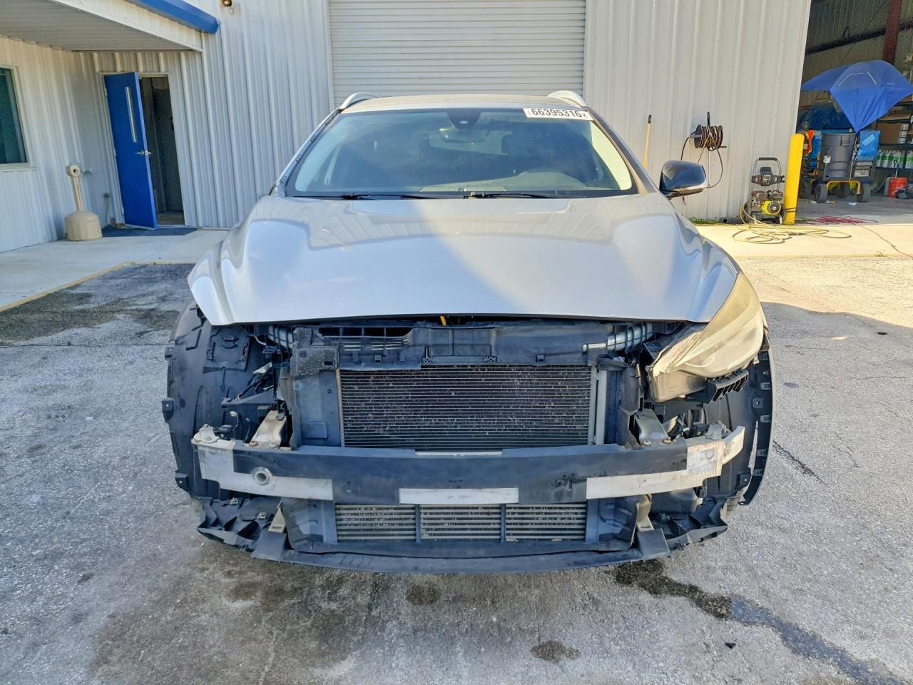 SJKCH5CR0HA033547 · 2017 INFINITI QX30 · 5/14
