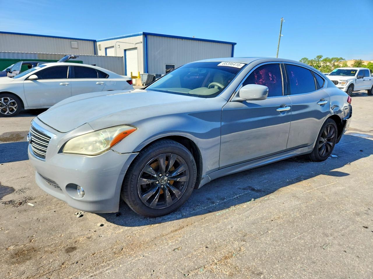 JN1BY1AP1BM321806 · 2011 INFINITI M37