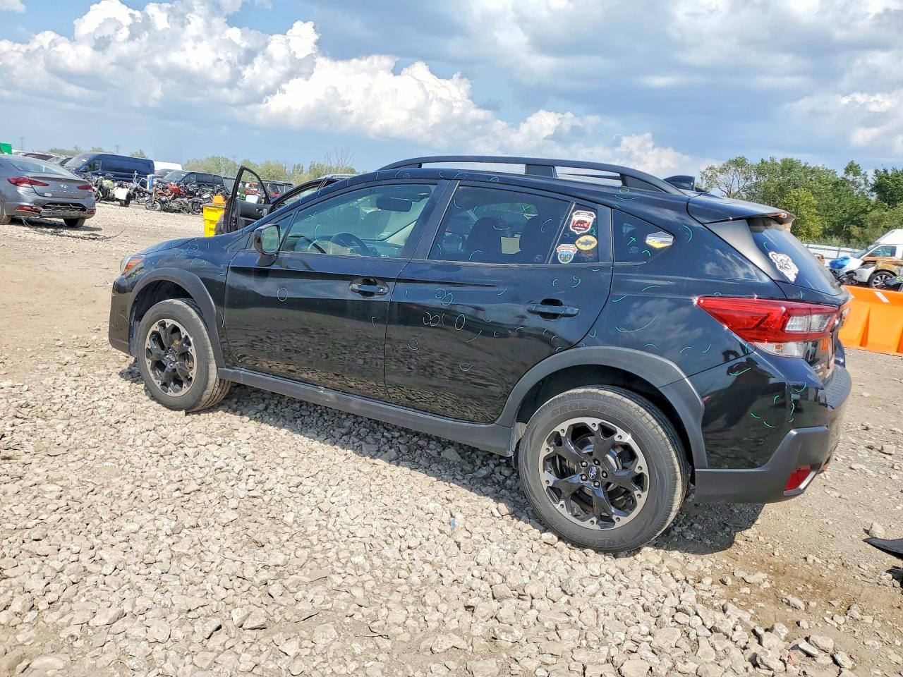 JF2GTAPC8M8210186 · 2021 SUBARU CROSSTREK · 2/12