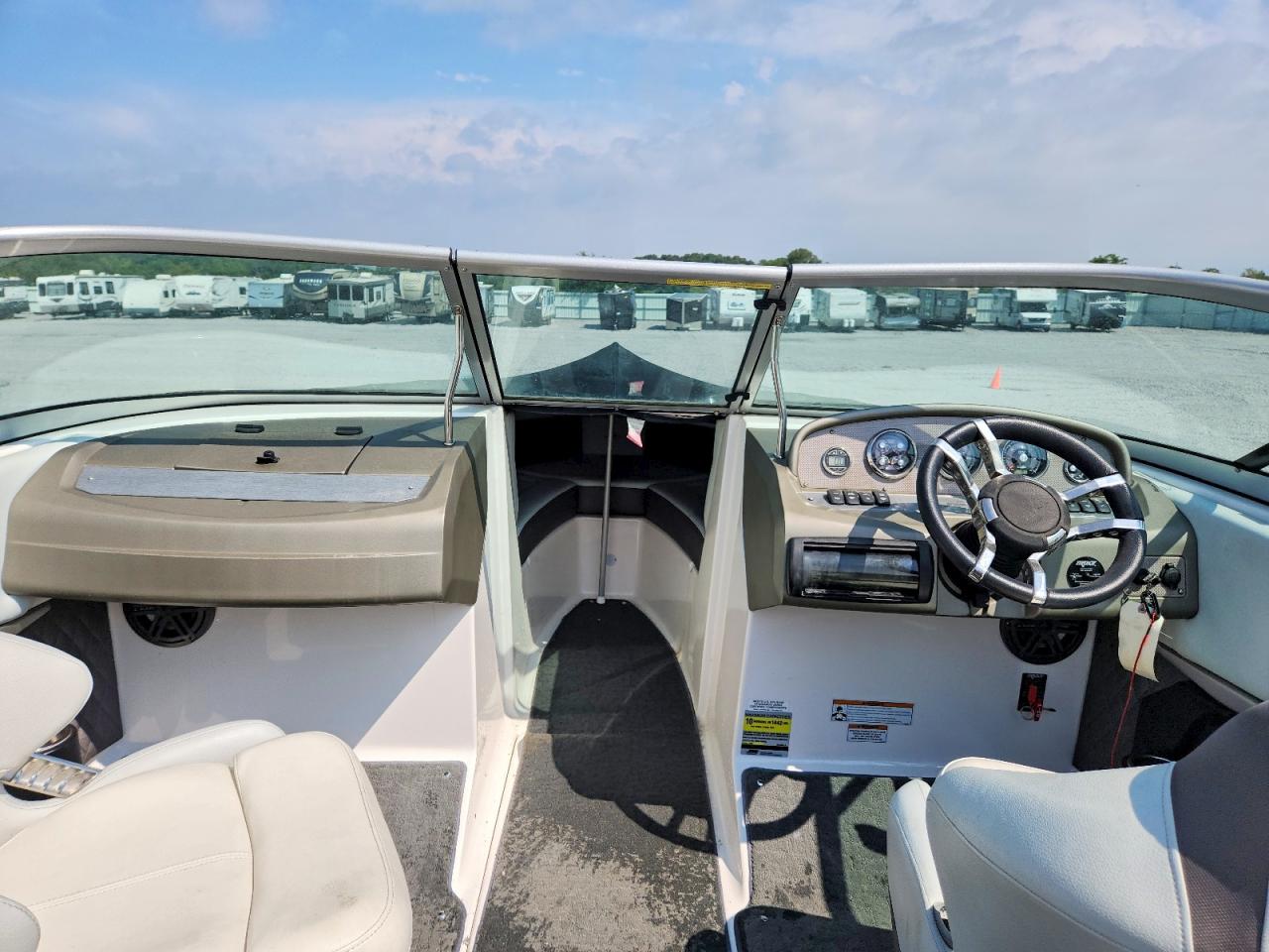 2014 REGAL 2100 BOAT · 5/10