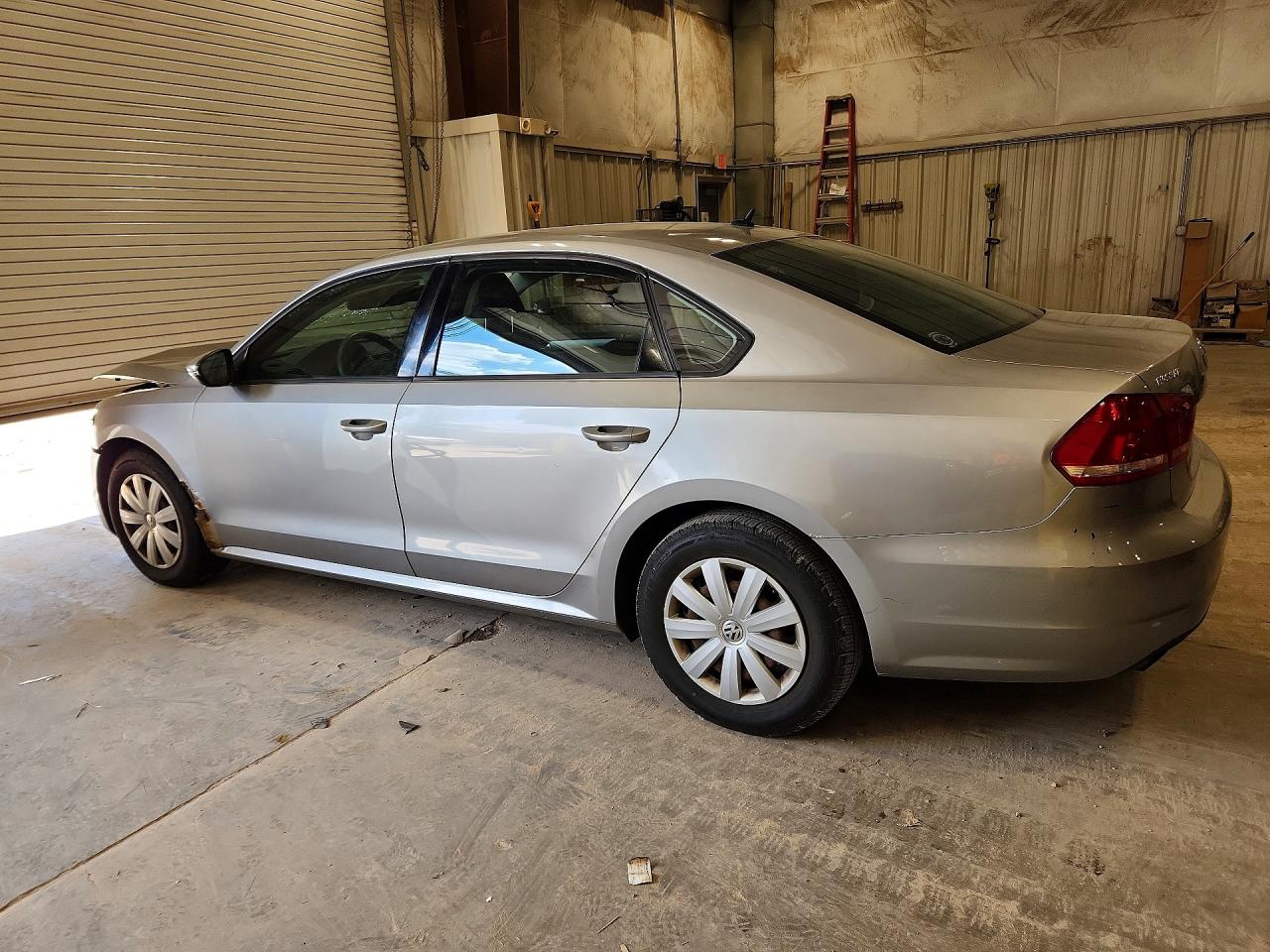 1VWAP7A33CC039408 · 2012 VOLKSWAGEN PASSAT · 2/12