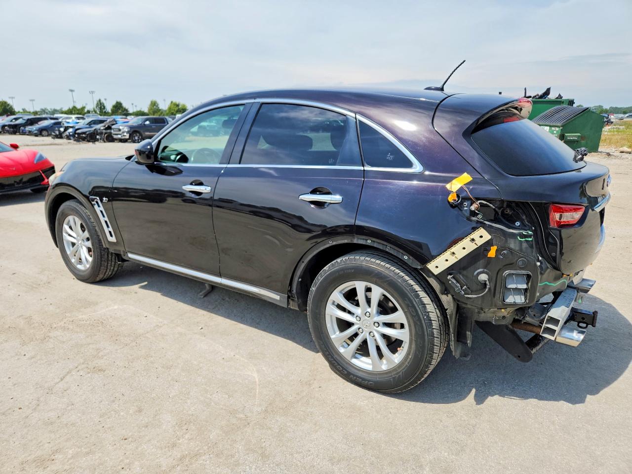 JN8CS1MW4GM752853 · 2016 INFINITI QX70 · 2/13