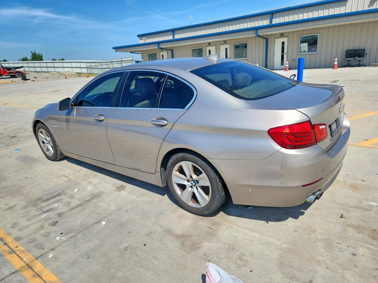 WBAXG5C51DD229524 · 2013 BMW 528 · 2/12