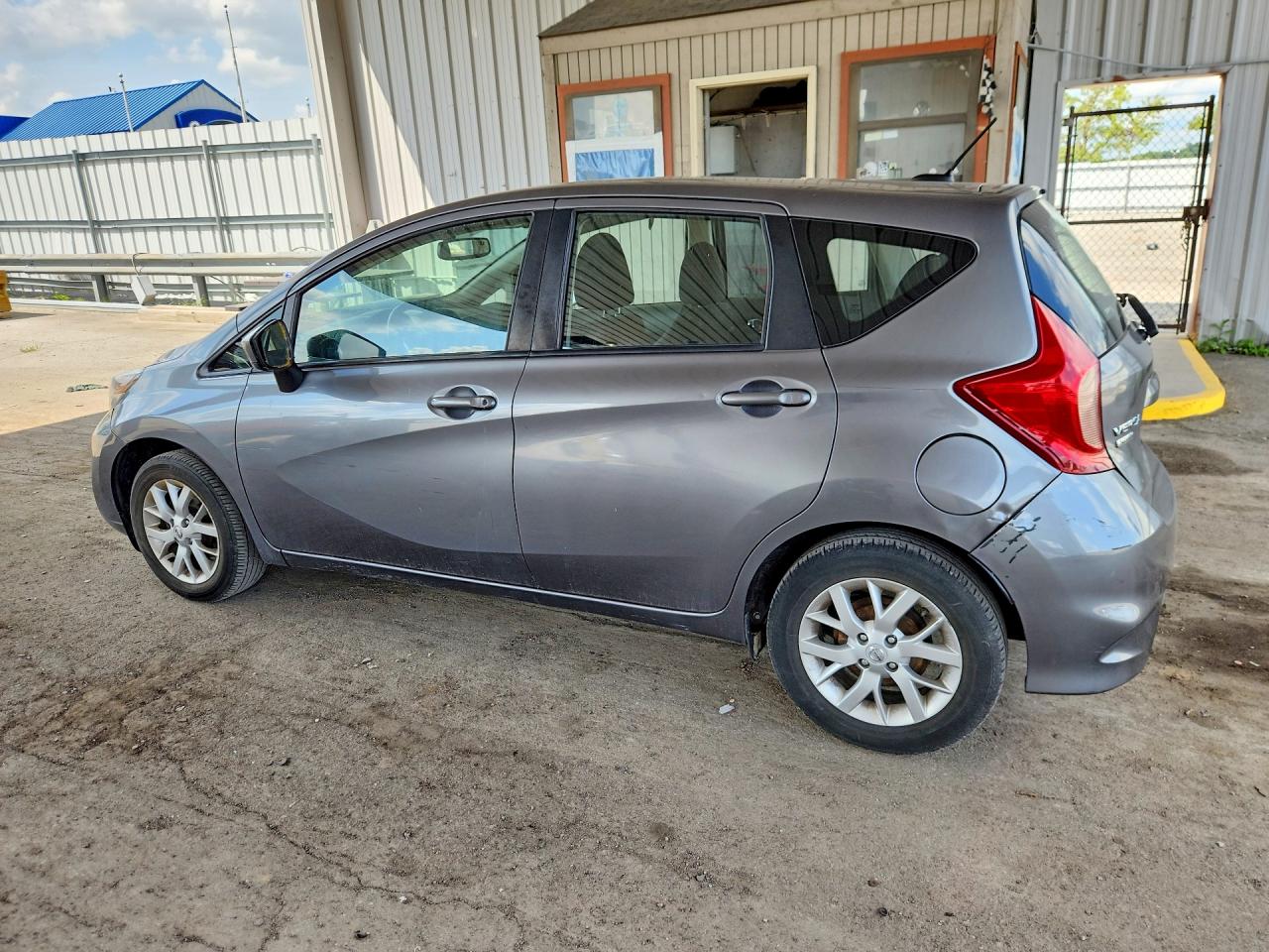 3N1CE2CP2HL378325 · 2017 NISSAN VERSA NOTE · 2/12