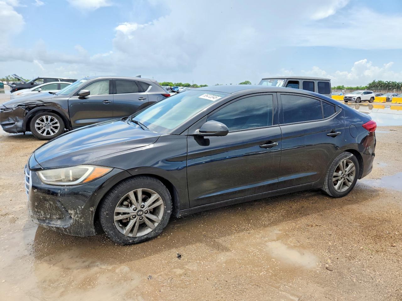 5NPD84LF0JH304791 · 2018 HYUNDAI ELANTRA