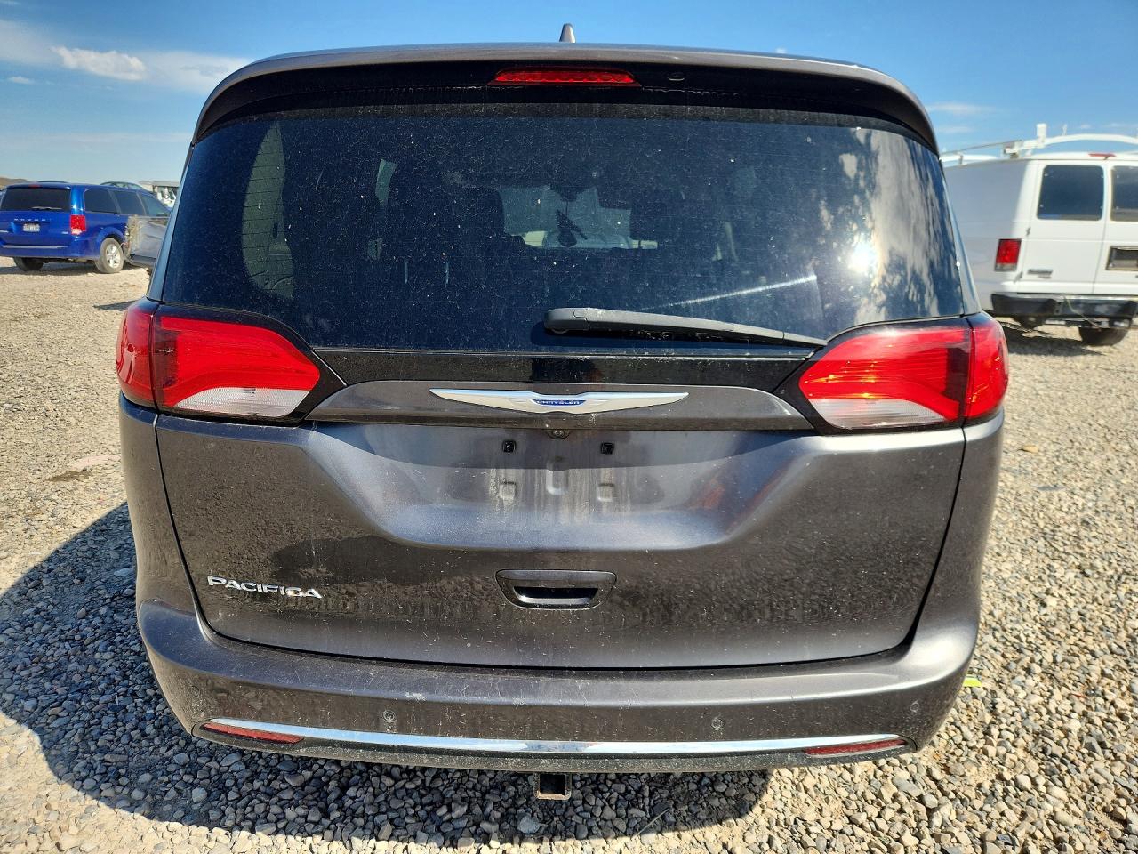 2C4RC1BG5KR651731 · 2019 CHRYSLER PACIFICA · 6/13