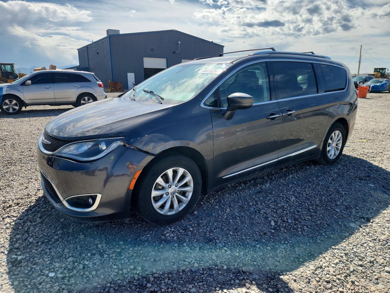 2019 CHRYSLER PACIFICA