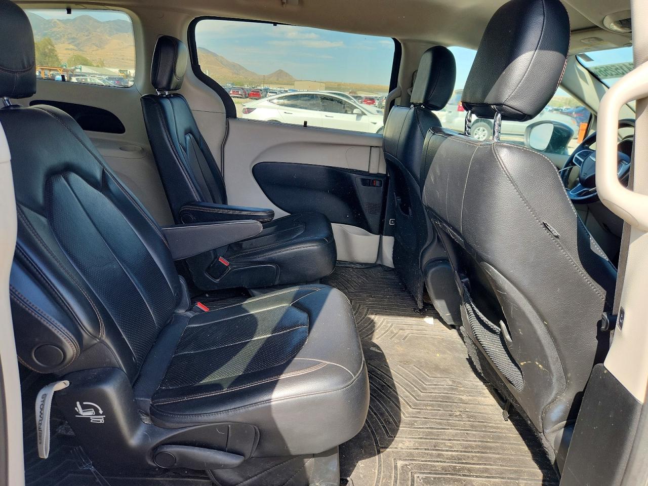 2C4RC1BG5KR651731 · 2019 CHRYSLER PACIFICA · 11/13