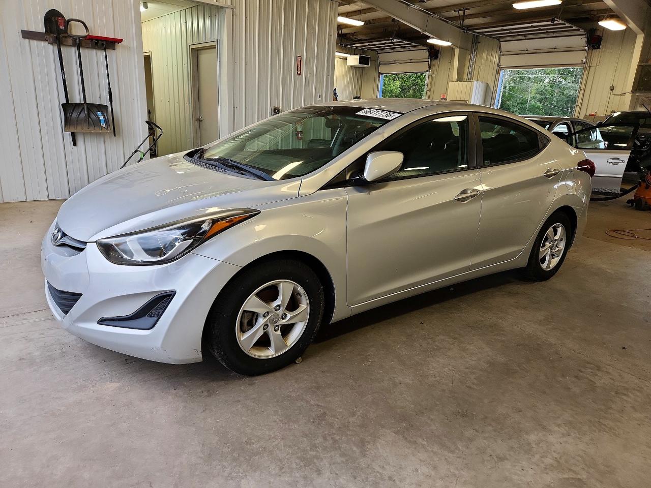 5NPDH4AEXFH639624 · 2015 HYUNDAI ELANTRA