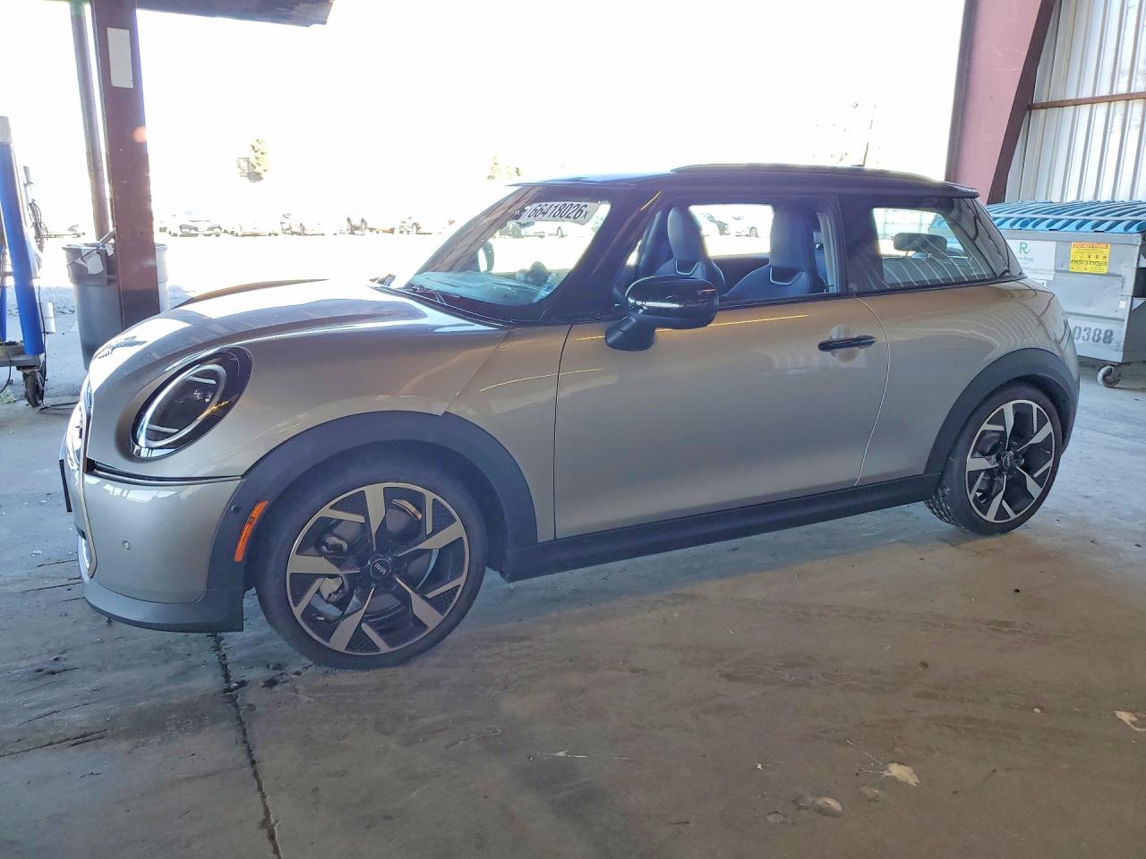 WMW23GD0XS2X03158 · 2025 MINI COOPER