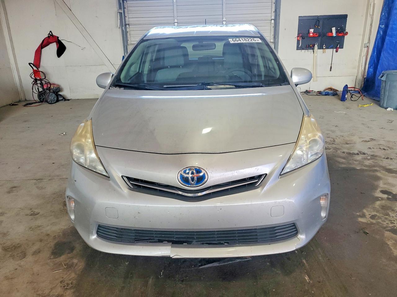 JTDZN3EU4C3018459 · 2012 TOYOTA PRIUS V · 5/12