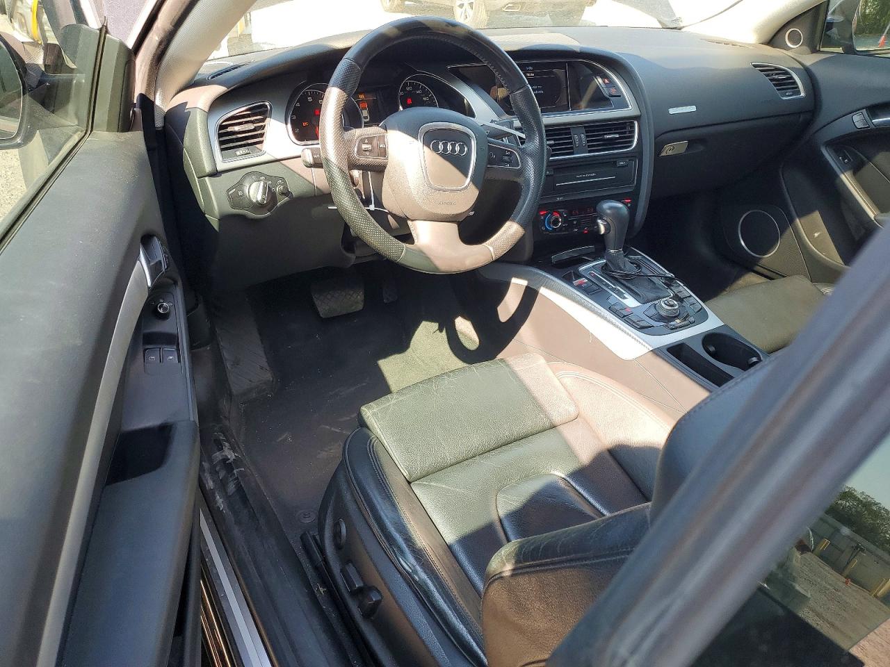 WAULFAFRXBA081297 · 2011 AUDI A5 · 8/12