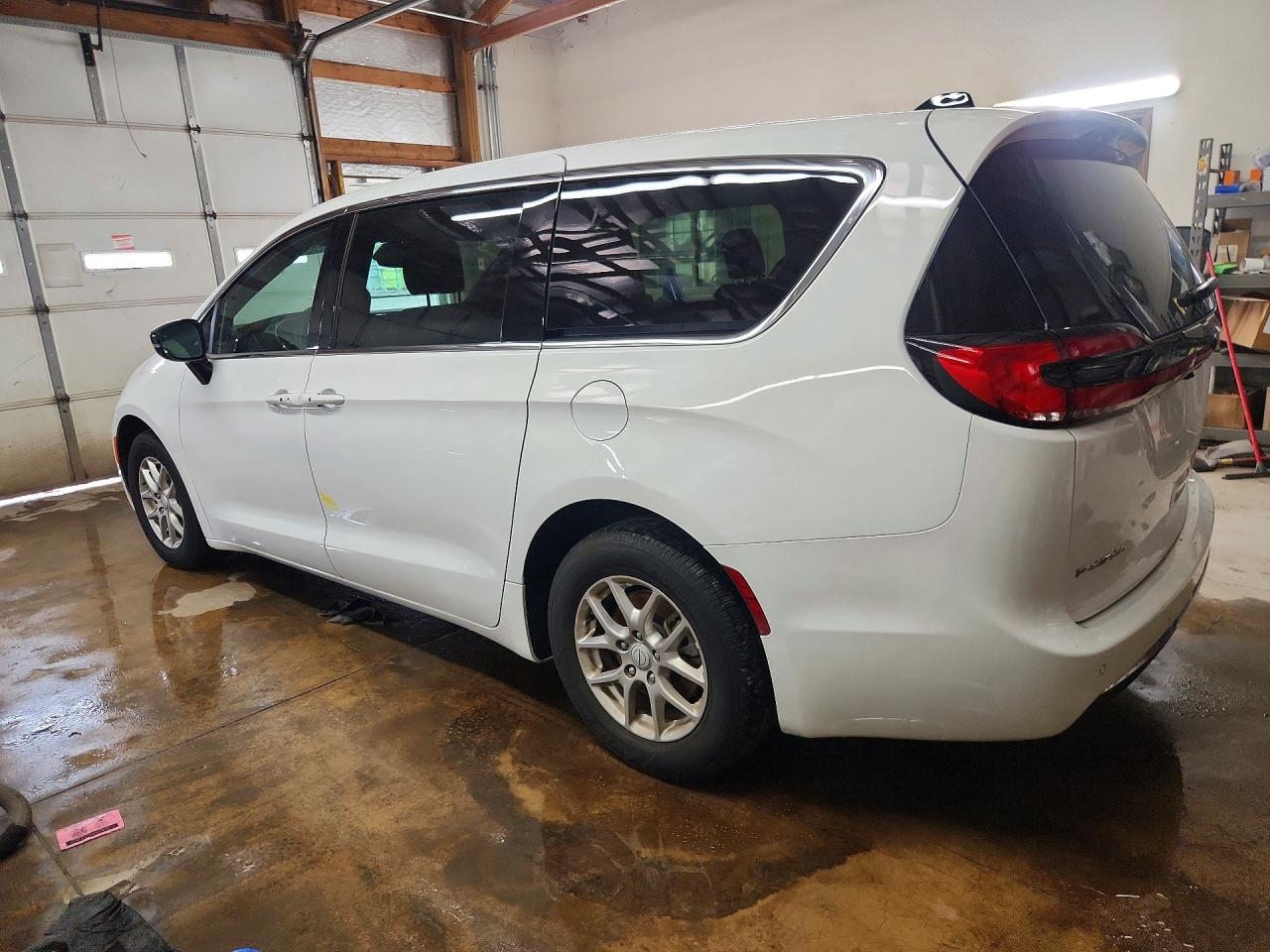 2C4RC1BG0TR178399 · 2026 CHRYSLER PACIFICA · 2/13