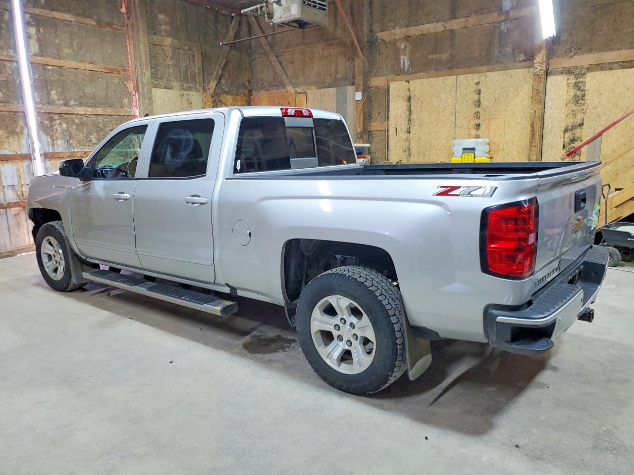 3GCUKREC2JG523942 · 2018 CHEVROLET SILVERADO · 2/13