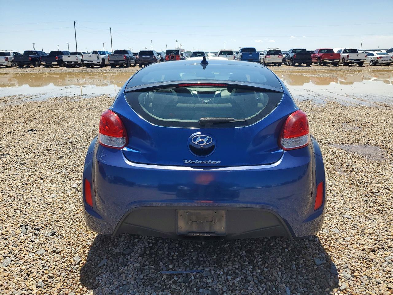 KMHTC6AD7HU309361 · 2017 HYUNDAI VELOSTER · 6/12