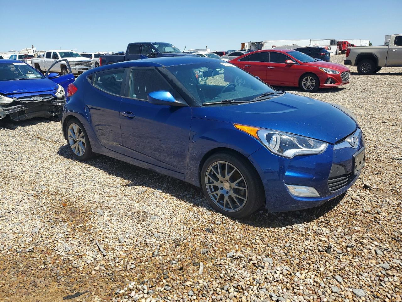 KMHTC6AD7HU309361 · 2017 HYUNDAI VELOSTER · 4/12