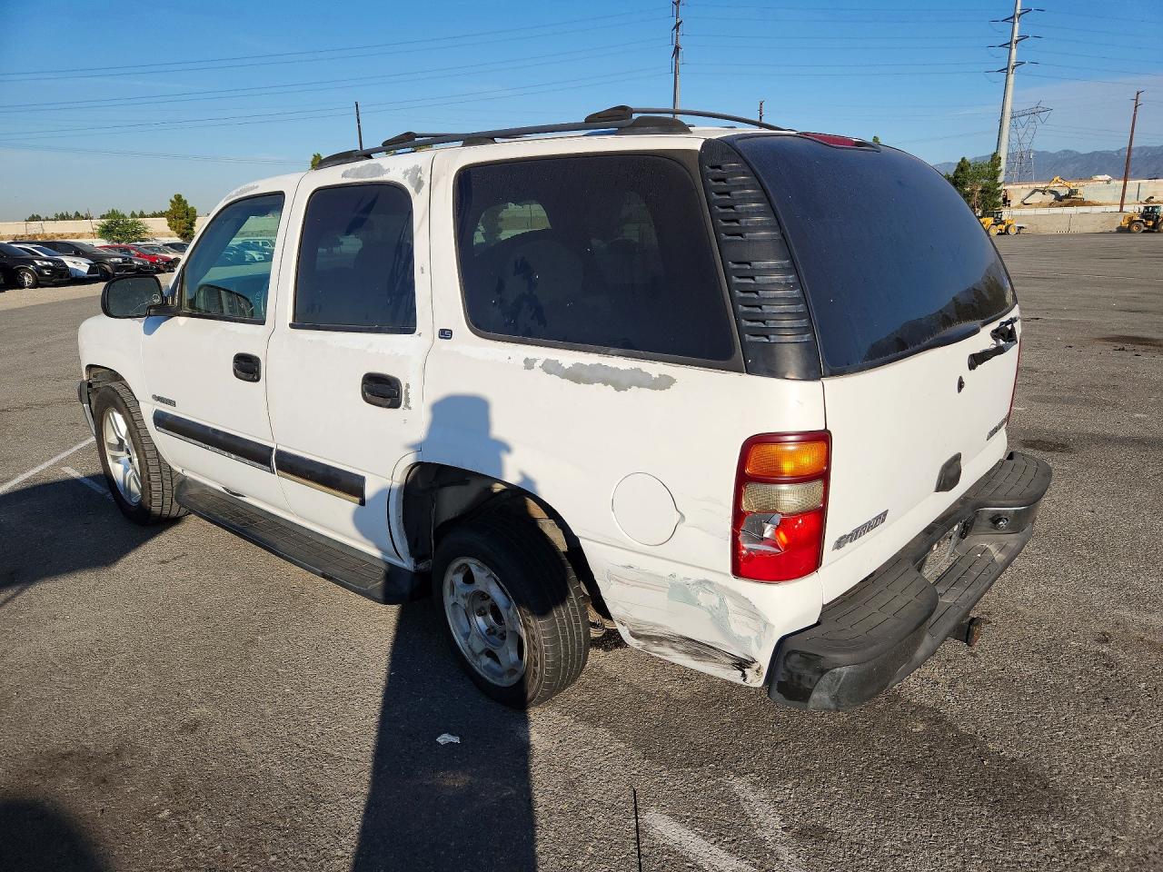 1GNEC13T21J140966 · 2001 CHEVROLET TAHOE · 2/14