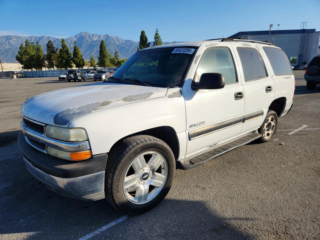 1GNEC13T21J140966 · 2001 CHEVROLET TAHOE
