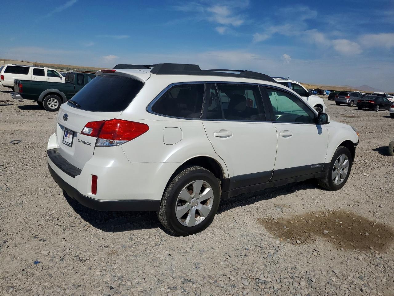 4S4BRBCC2C3242156 · 2012 SUBARU OUTBACK · 3/13