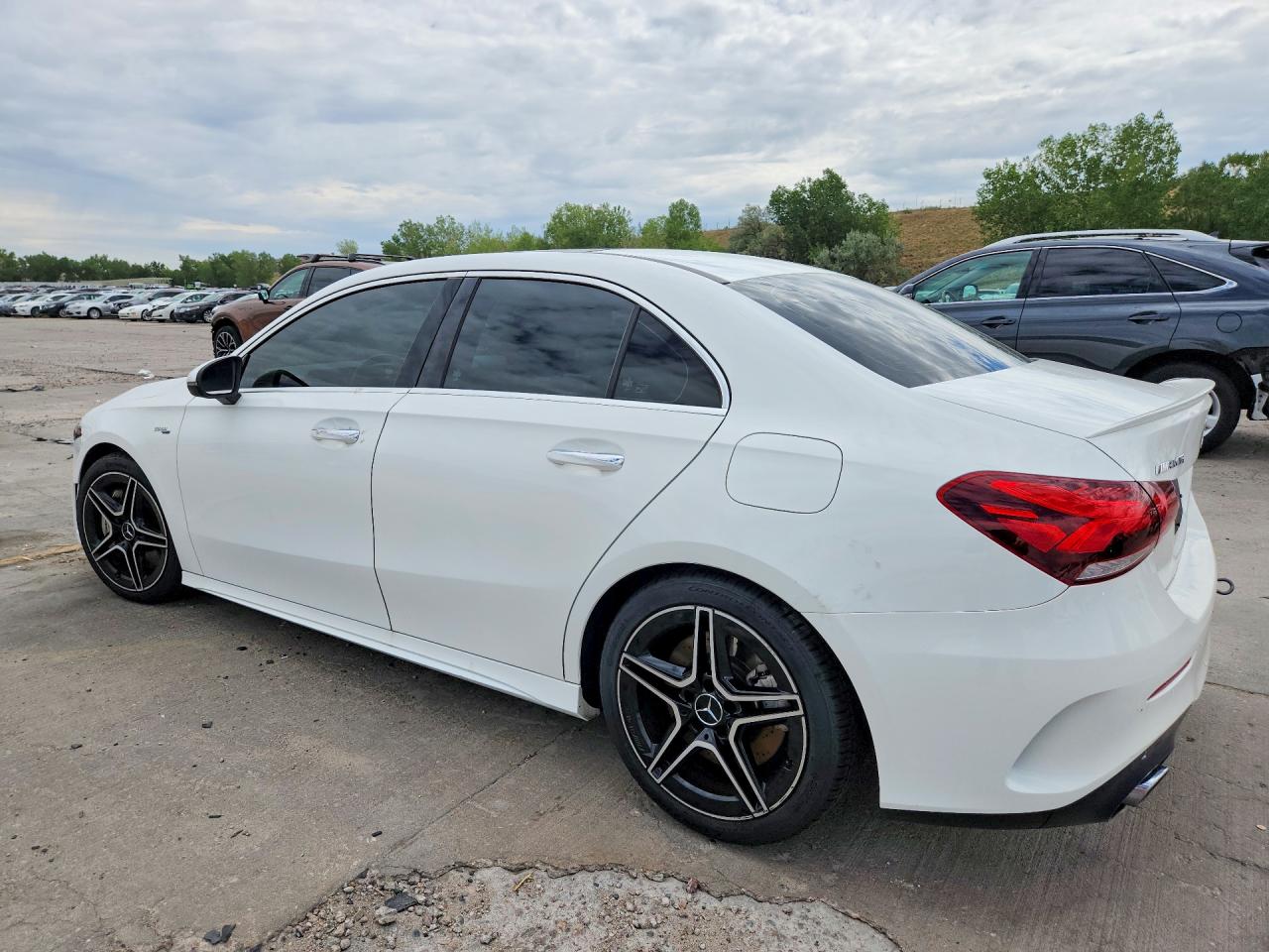 W1K3G5BB5LJ228679 · 2020 MERCEDES-BENZ A · 2/12
