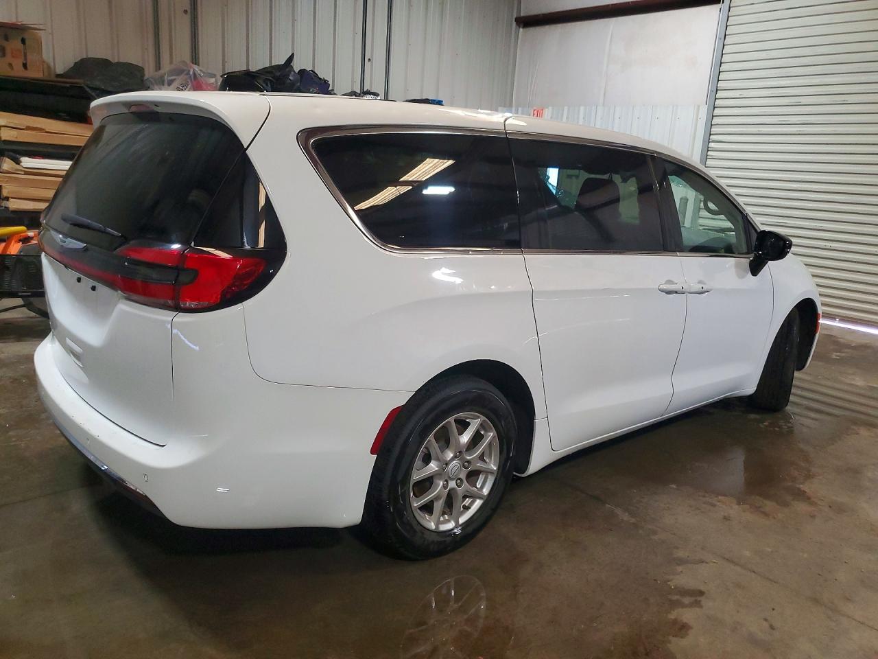 2C4RC1BG3SR599838 · 2025 CHRYSLER PACIFICA · 3/12