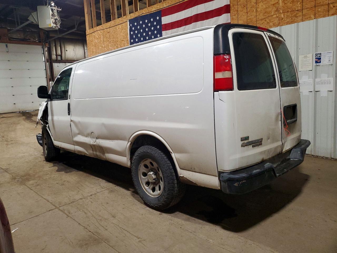 1GCSHAF40B1134117 · 2011 CHEVROLET EXPRESS G1500 · 2/13