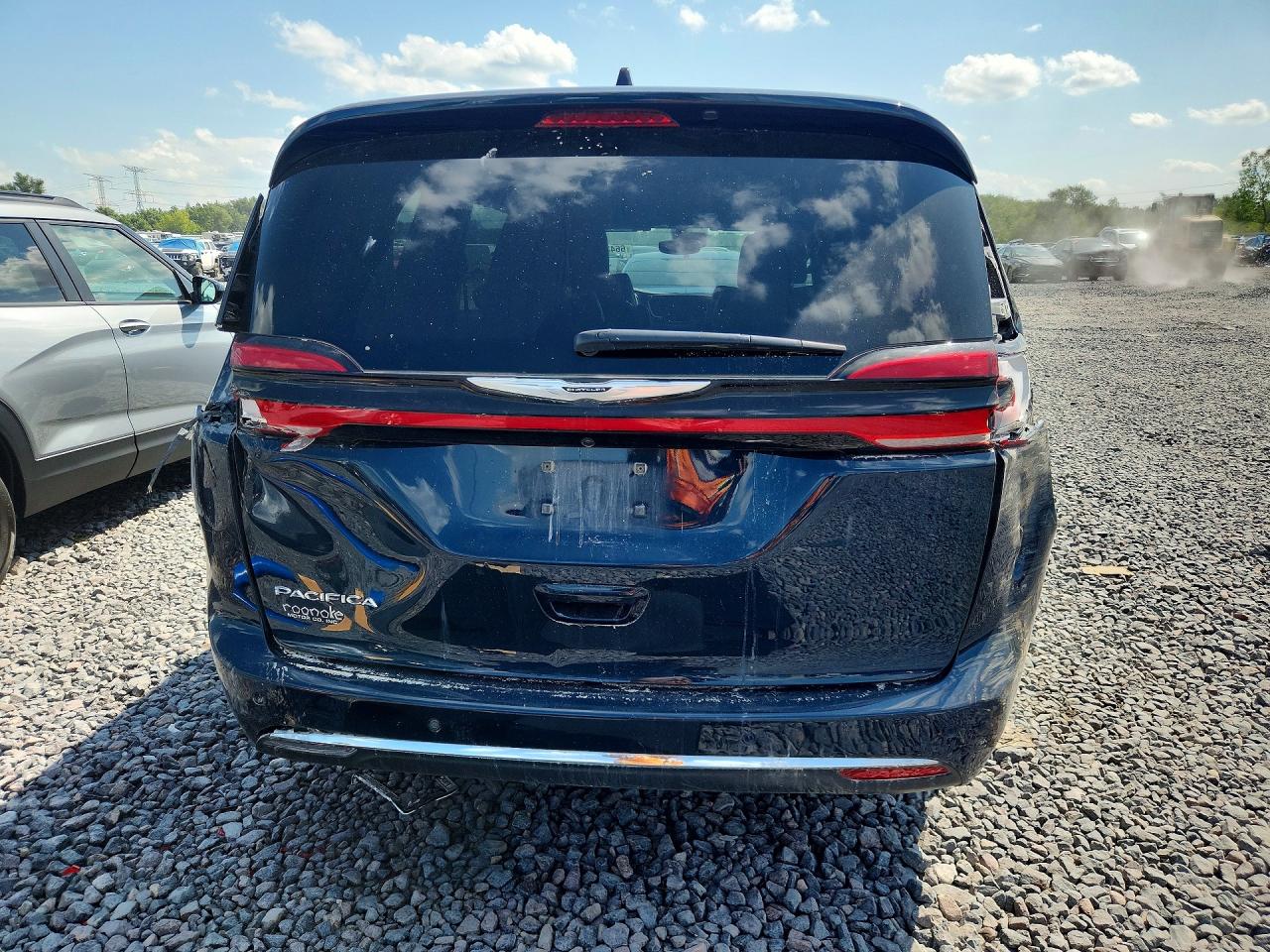 2C4RC1BG9SR549557 · 2025 CHRYSLER PACIFICA · 6/13