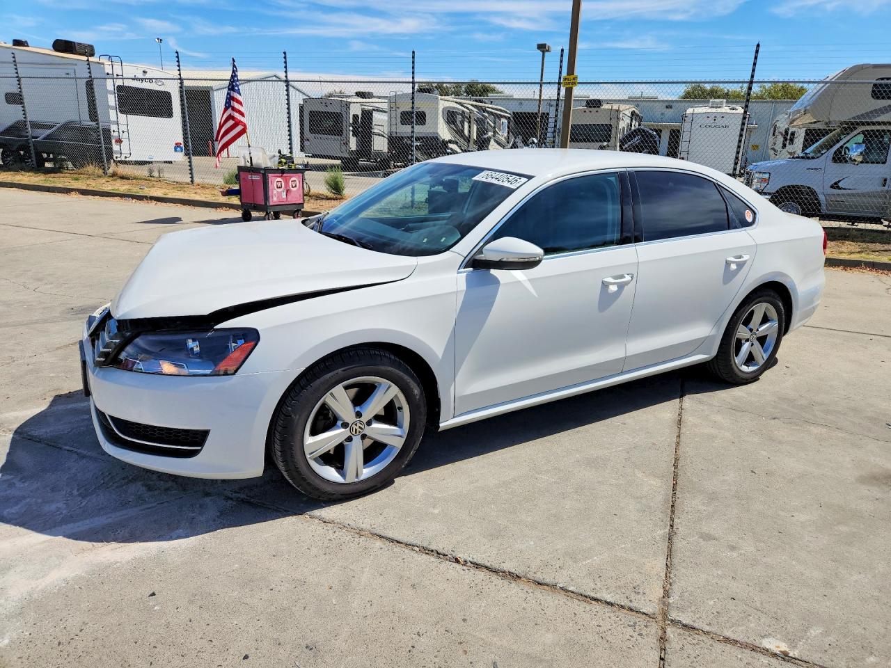 2012 VOLKSWAGEN PASSAT
