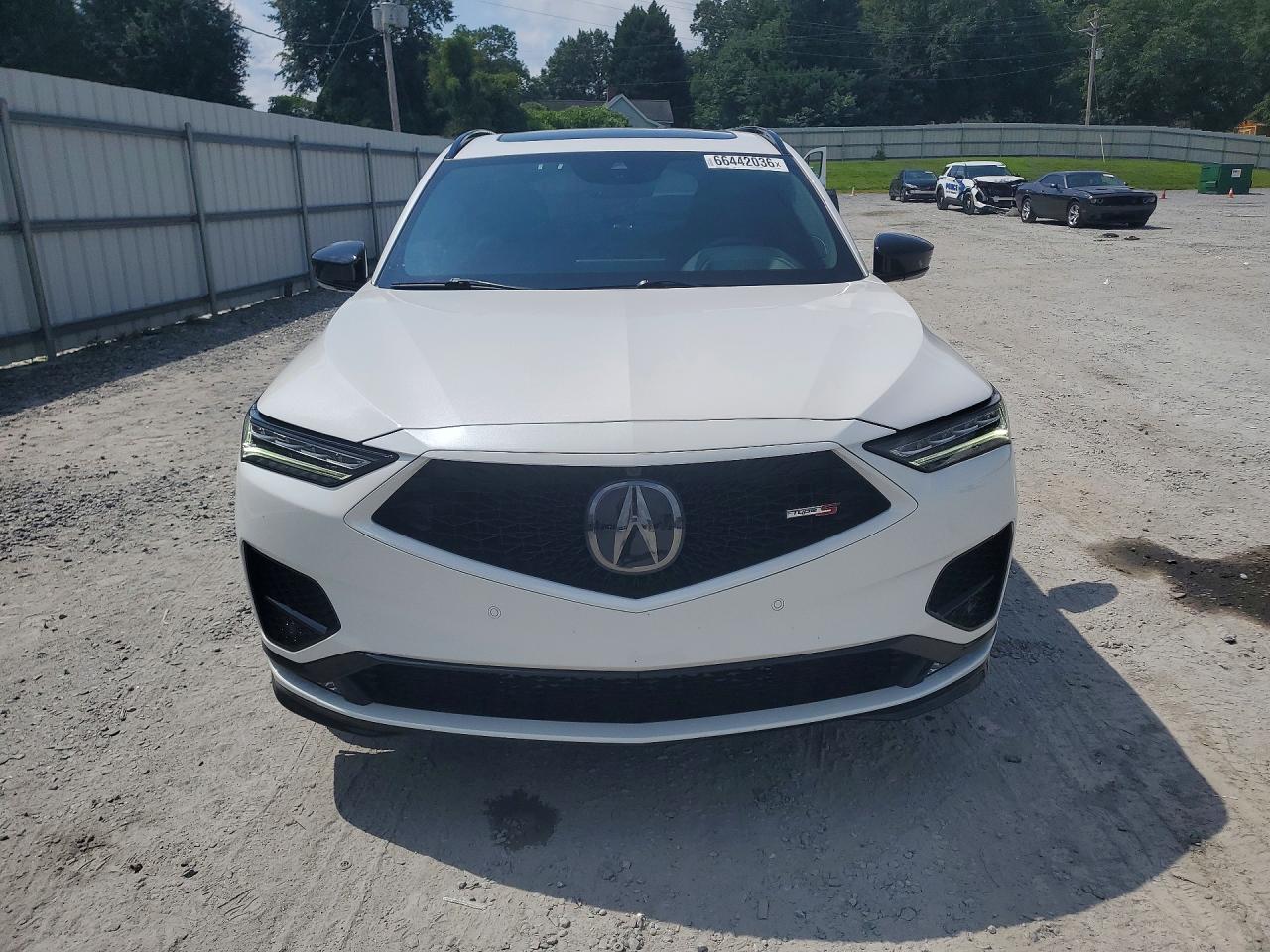 5J8YD8H82PL004416 · 2023 ACURA MDX · 5/13