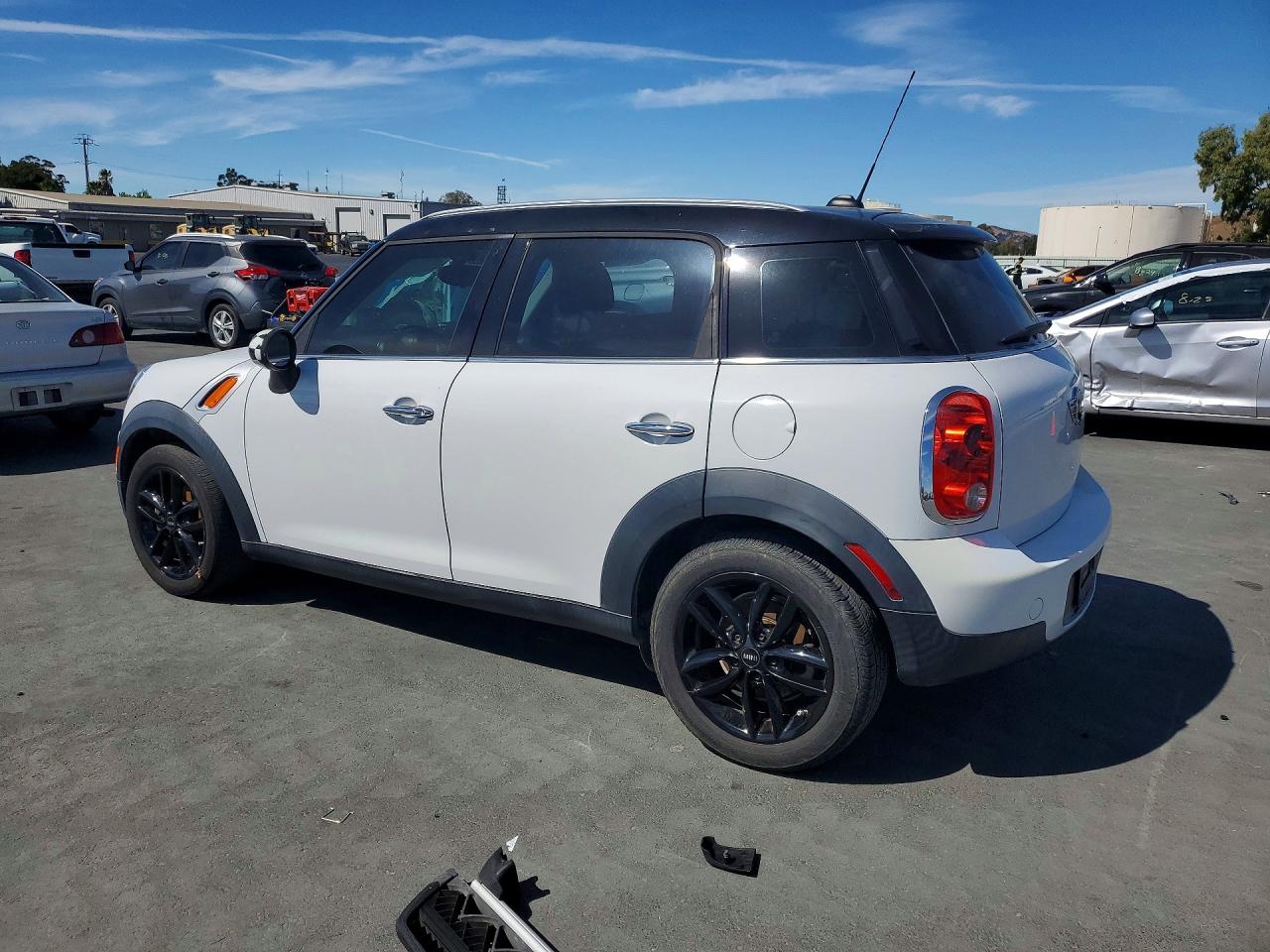 WMWZB3C51DWM07707 · 2013 MINI COOPER · 2/13